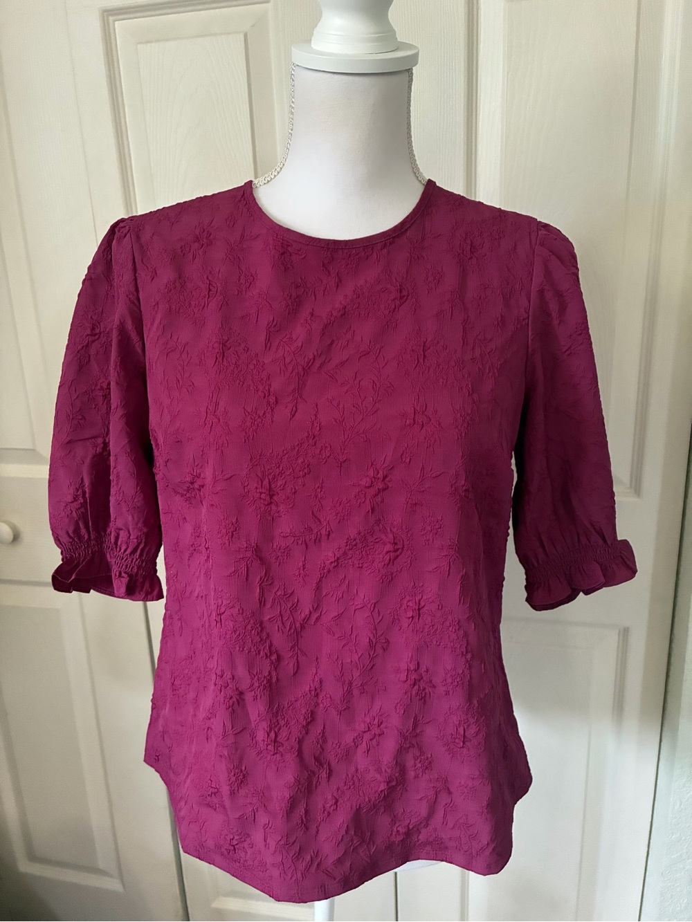 Ted Baker Burgundy Floral Textured Jacquard Puff Sleeve Blouse. Size S